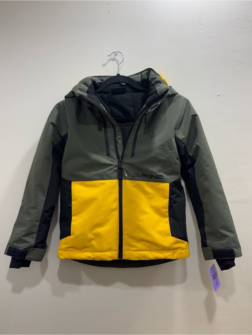 Dakine Boys XS 5/6 Insulated Snow Ski Jacket Green Yellow
